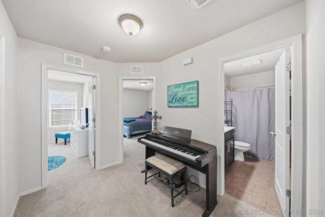 2605 W 111th Place S, Jenks, OK 74037
