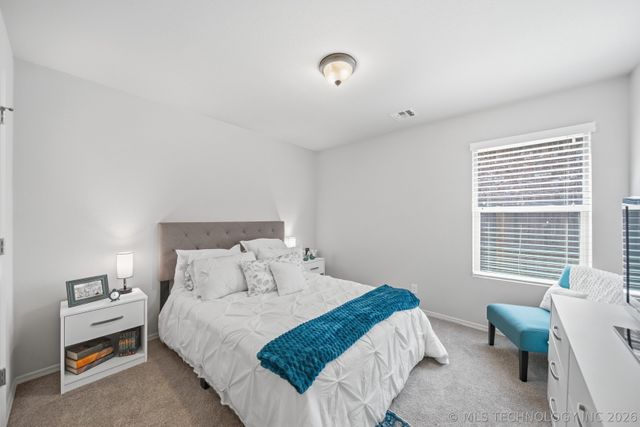 2605 W 111th Place S, Jenks, OK 74037