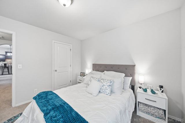 2605 W 111th Place S, Jenks, OK 74037
