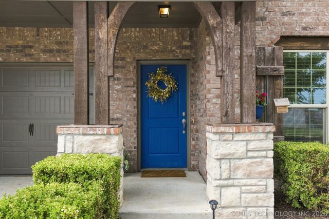 2605 W 111th Place S, Jenks, OK 74037