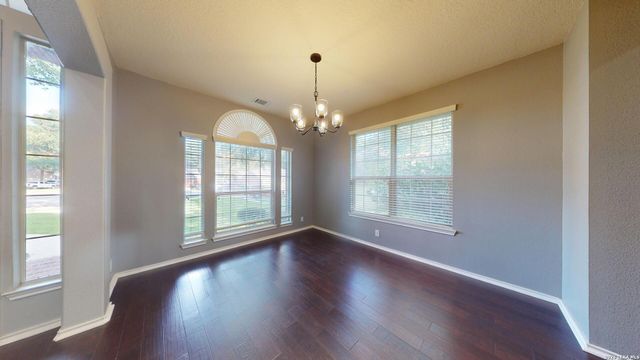 220 Nandina Ct, Cibolo, TX 78108