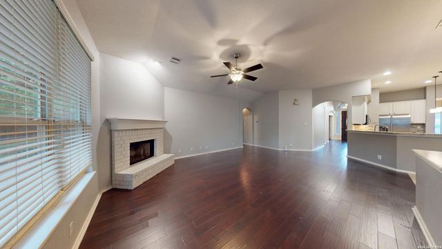 220 Nandina Ct, Cibolo, TX 78108