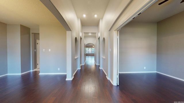 220 Nandina Ct, Cibolo, TX 78108