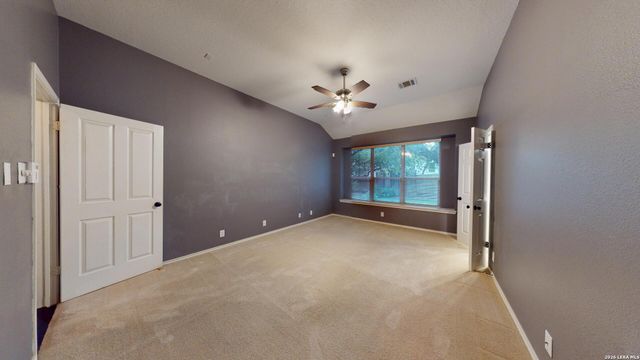 220 Nandina Ct, Cibolo, TX 78108