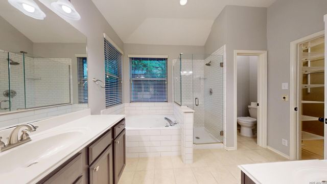 220 Nandina Ct, Cibolo, TX 78108