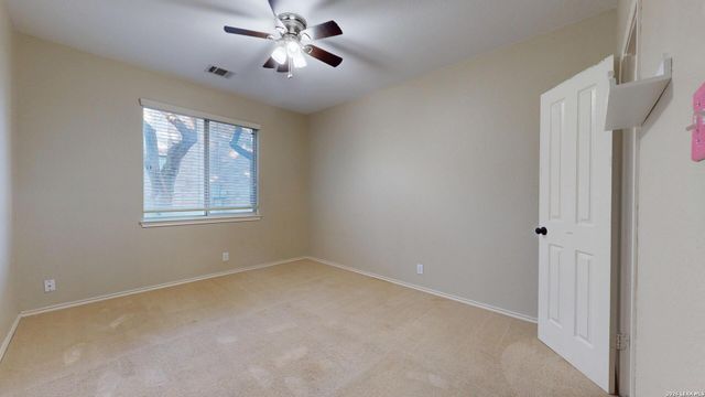 220 Nandina Ct, Cibolo, TX 78108