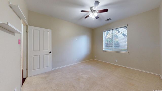 220 Nandina Ct, Cibolo, TX 78108