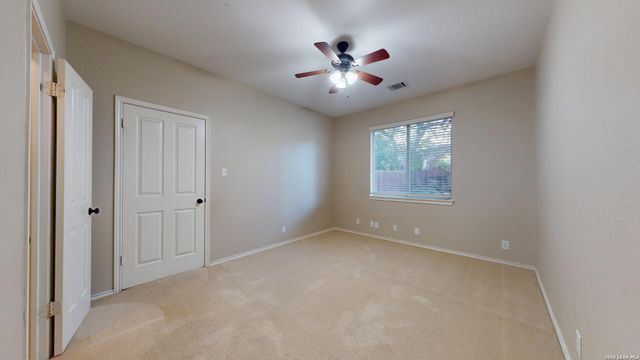 220 Nandina Ct, Cibolo, TX 78108