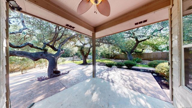 220 Nandina Ct, Cibolo, TX 78108