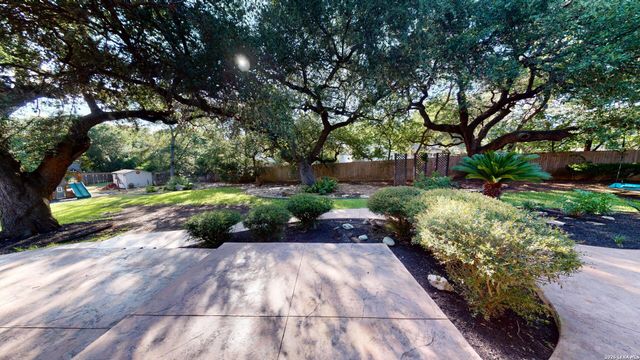 220 Nandina Ct, Cibolo, TX 78108