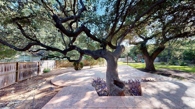 220 Nandina Ct, Cibolo, TX 78108