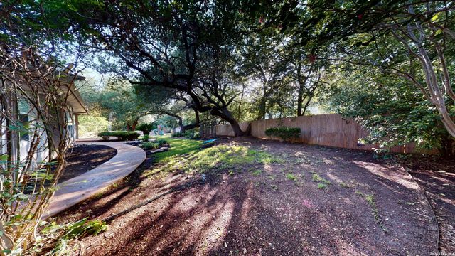 220 Nandina Ct, Cibolo, TX 78108