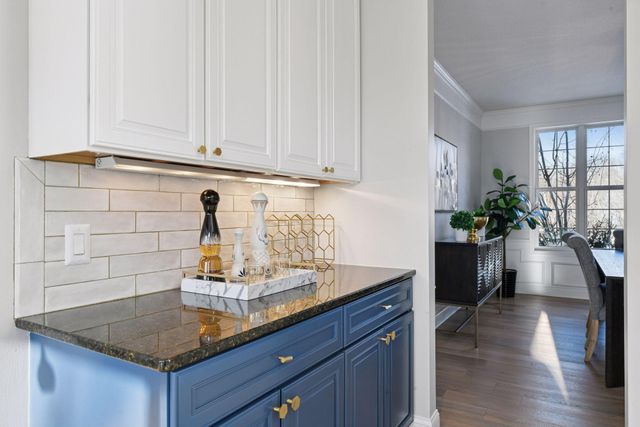 7135 Gunflint Trail, Chanhassen, MN 55317