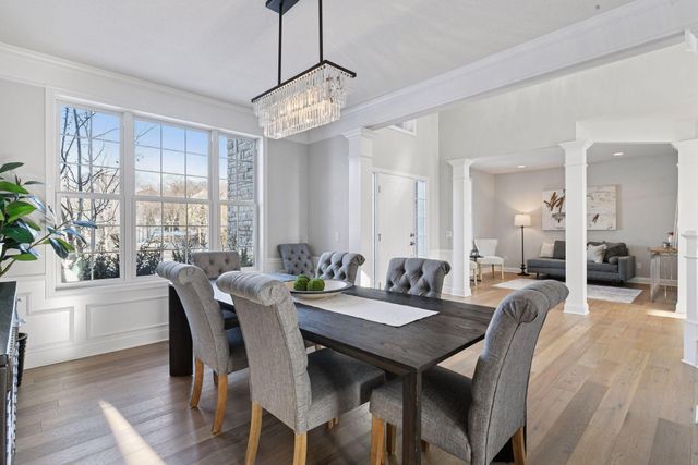 7135 Gunflint Trail, Chanhassen, MN 55317