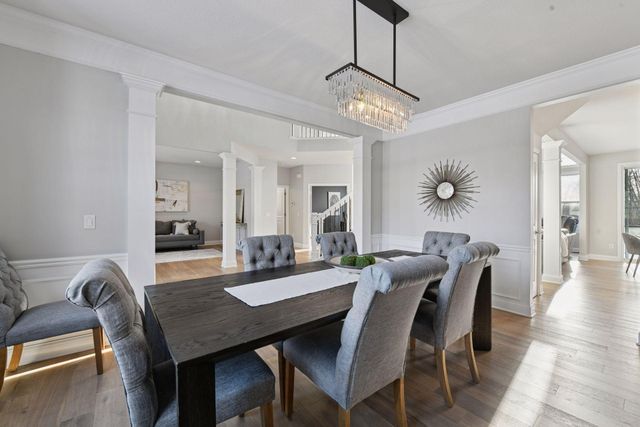 7135 Gunflint Trail, Chanhassen, MN 55317