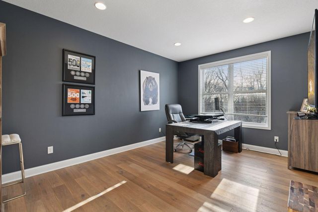 7135 Gunflint Trail, Chanhassen, MN 55317