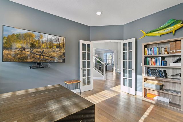 7135 Gunflint Trail, Chanhassen, MN 55317