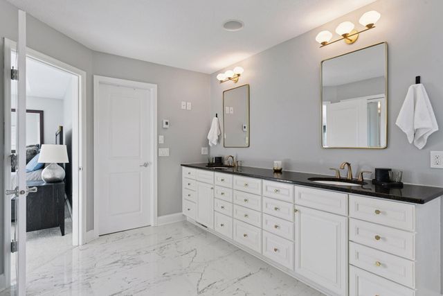 7135 Gunflint Trail, Chanhassen, MN 55317