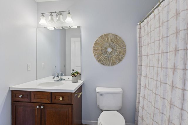 7135 Gunflint Trail, Chanhassen, MN 55317