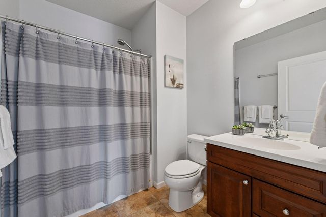 7135 Gunflint Trail, Chanhassen, MN 55317