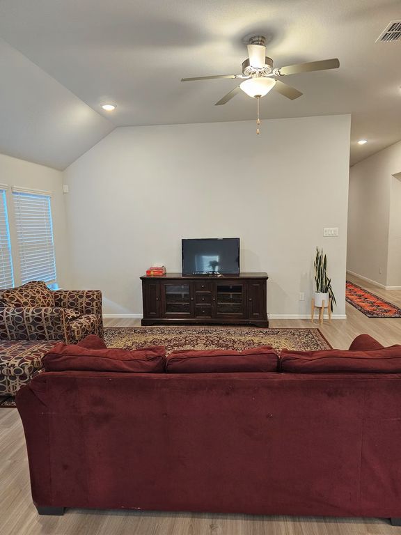 308 N Crescent Avenue N, Melissa, TX 75454