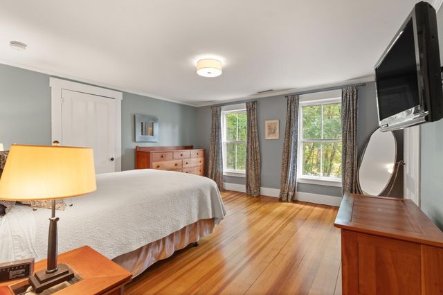1 Brookside Rd, Westford, MA 01886