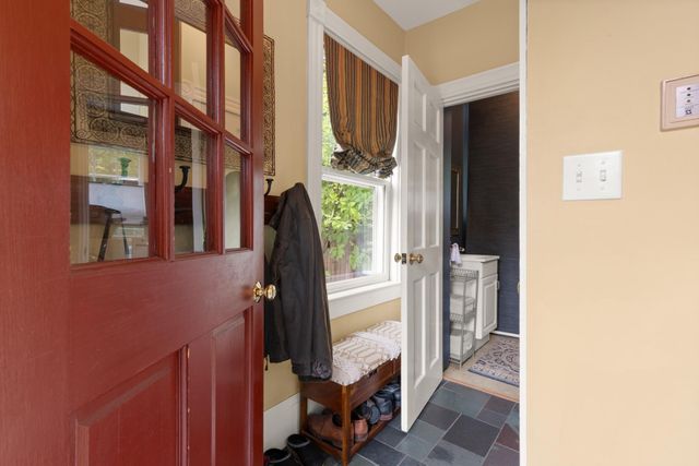 1 Brookside Rd, Westford, MA 01886