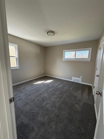 21058 Atlantic Avenue, Warren, MI 48091