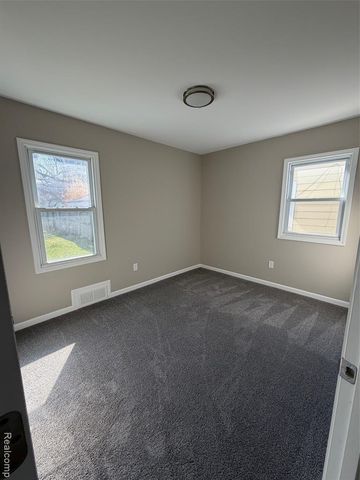 21058 Atlantic Avenue, Warren, MI 48091