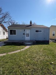 21058 Atlantic Avenue, Warren, MI 48091