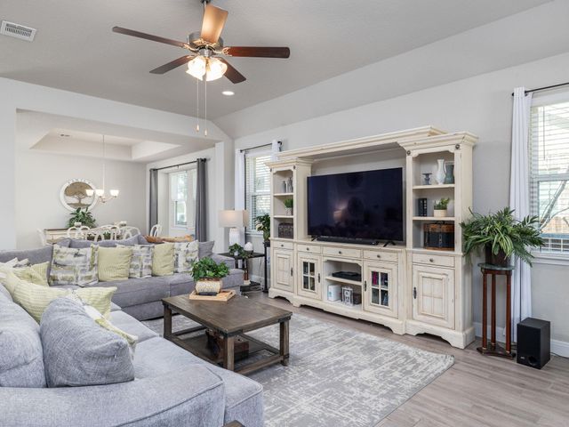 4229 Deer Lake LN, Georgetown, TX 78628