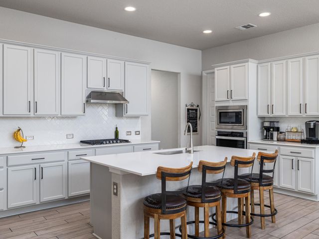 4229 Deer Lake LN, Georgetown, TX 78628