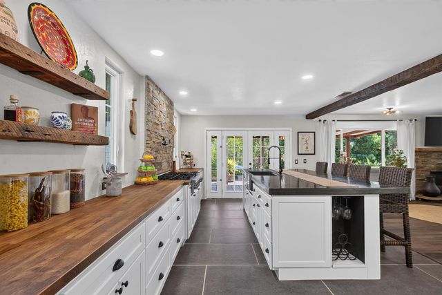 2648 Riviera Cir, El Dorado Hills, CA 95762