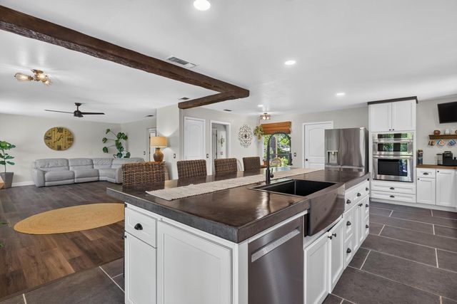 2648 Riviera Cir, El Dorado Hills, CA 95762
