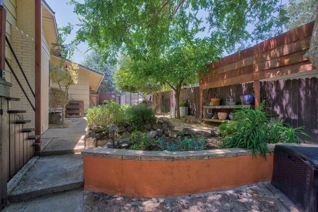 2648 Riviera Cir, El Dorado Hills, CA 95762