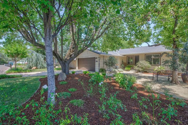 2648 Riviera Cir, El Dorado Hills, CA 95762