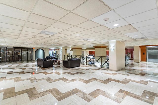 555 NE 15th St 15B, Miami, FL 33132