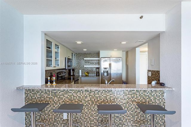 555 NE 15th St 15B, Miami, FL 33132