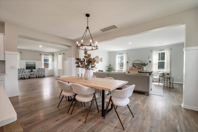 233 Narrowleaf Avenue, Summerville, SC 29485