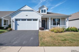 920 Prescott Lane, Pingree Grove, IL 60140