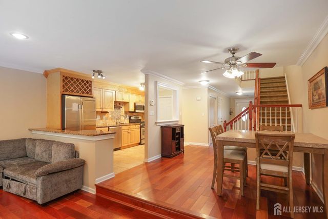 117 Lexington Circle, Matawan, NJ 07747