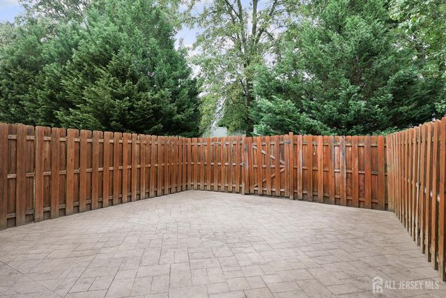117 Lexington Circle, Matawan, NJ 07747