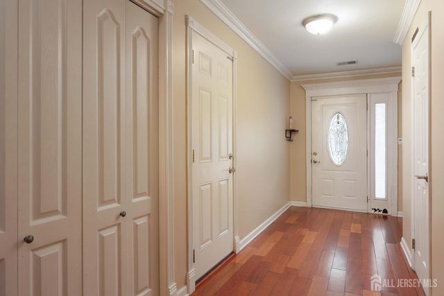 117 Lexington Circle, Matawan, NJ 07747