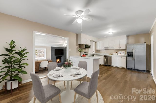 64 Pleasant Ridge Drive, Asheville, NC 28805