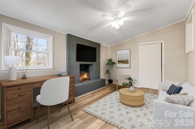 64 Pleasant Ridge Drive, Asheville, NC 28805