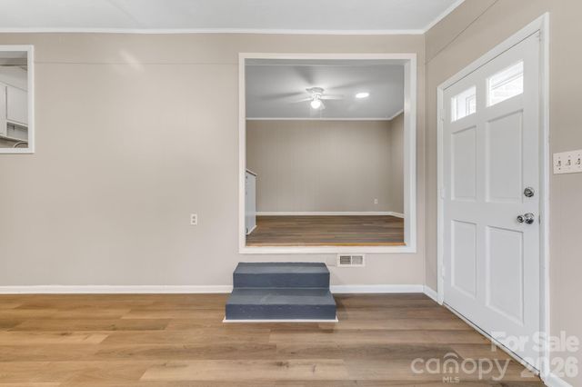 64 Pleasant Ridge Drive, Asheville, NC 28805