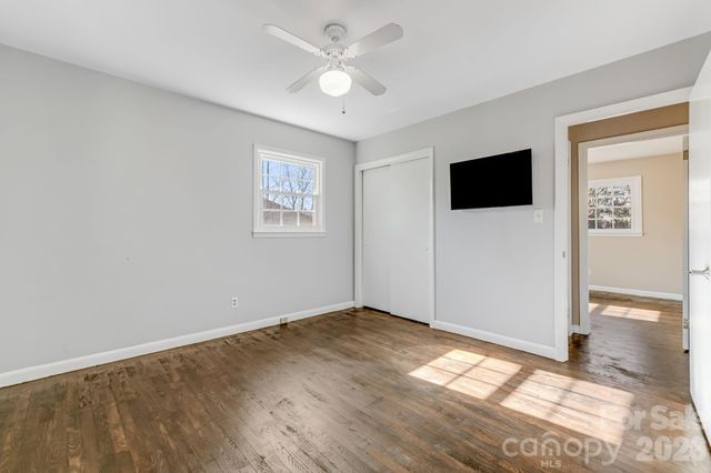 64 Pleasant Ridge Drive, Asheville, NC 28805