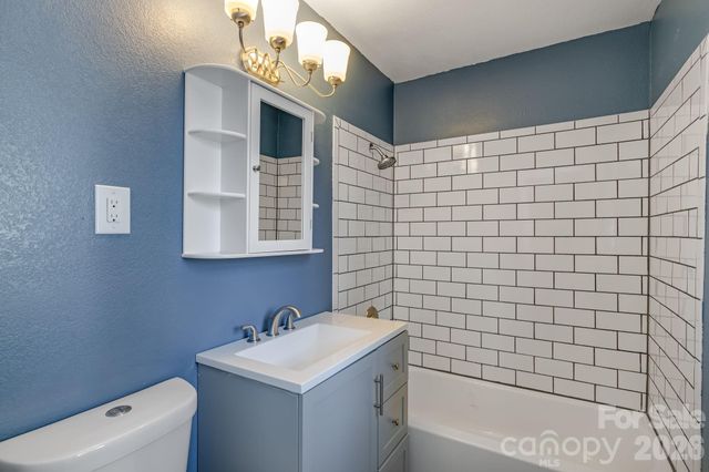 64 Pleasant Ridge Drive, Asheville, NC 28805