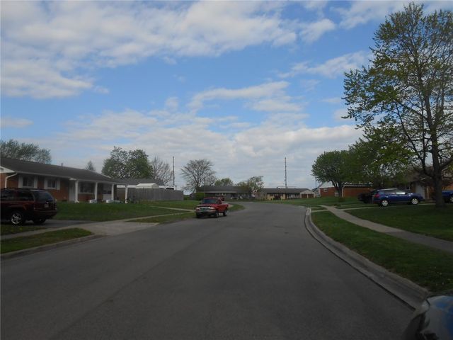 327 Reichard Drive, Vandalia, OH 45377