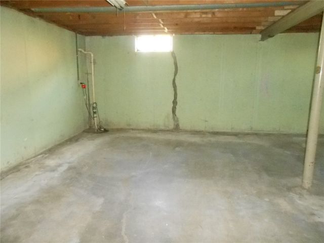 327 Reichard Drive, Vandalia, OH 45377